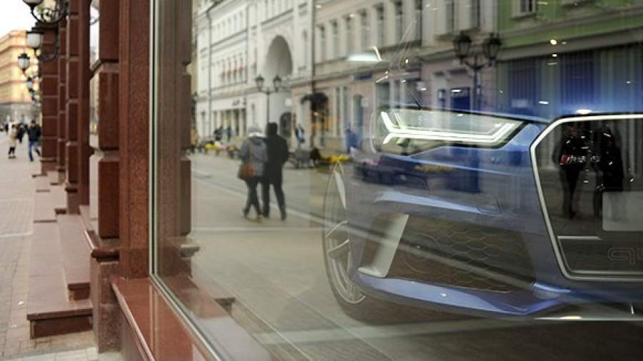Российские автодилеры ждут роста продаж в новом году