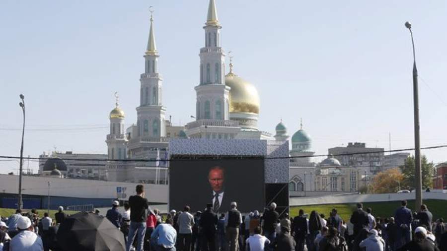 «Стремитесь опередить друг друга в добрых делах»