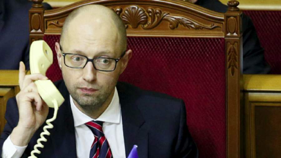 Киев оправдается за невыполнение Минских соглашений отставкой Яценюка
