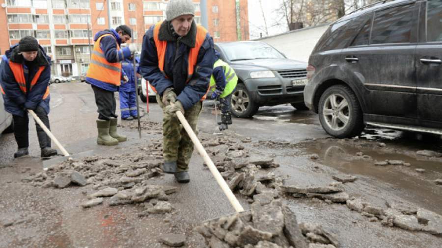 Травмпункты оказались переполнены поскользнувшимися горожанами