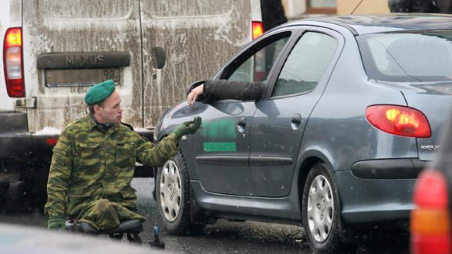 Для попрошаек в военной форме хотят ввести статью в УК