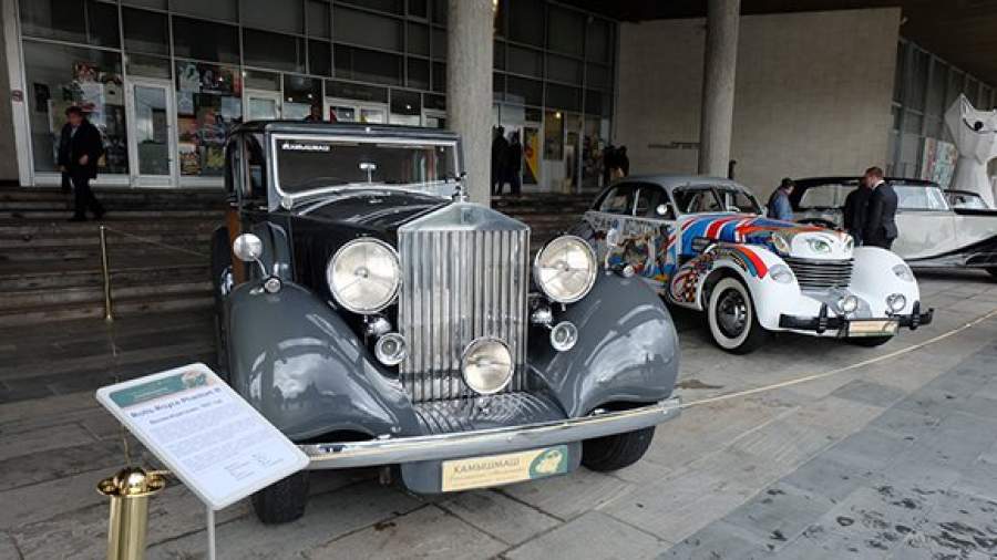 Rolls-Royce и пропуск на похороны Ленина