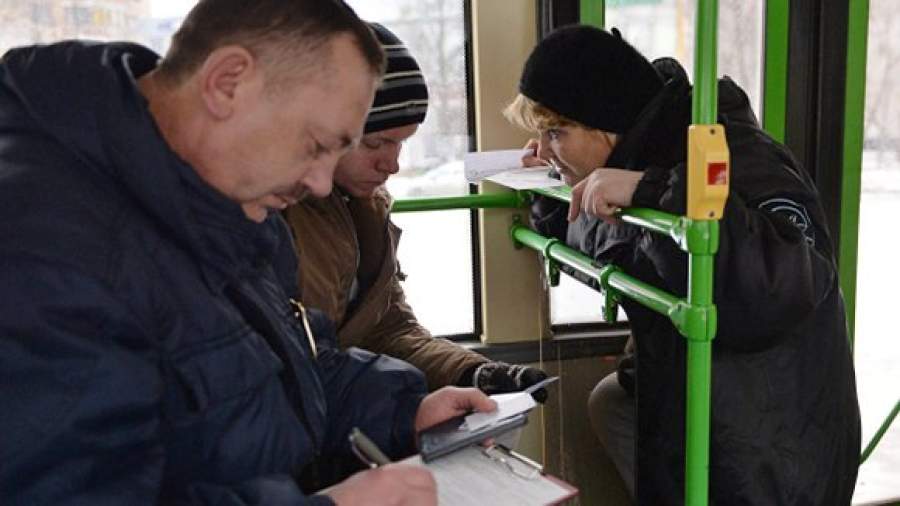 Прокуратура проверит транспортных контролеров