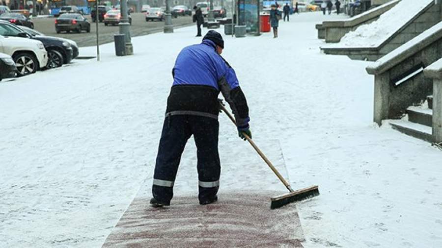 В Оренбурге из-за активного таяния снега введен режим ЧС