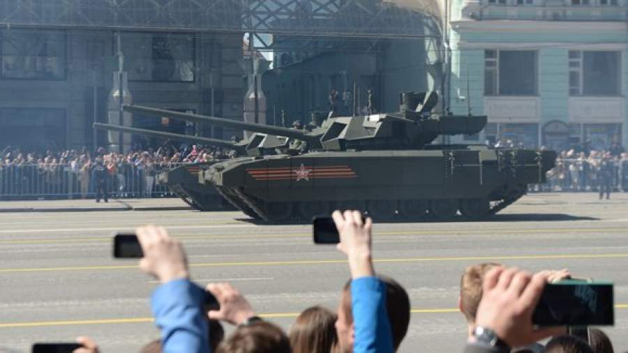 Президент проинспектирует завод, где строится «Армата»