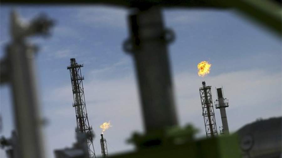 Спекулянты толкают нефть к максимумам