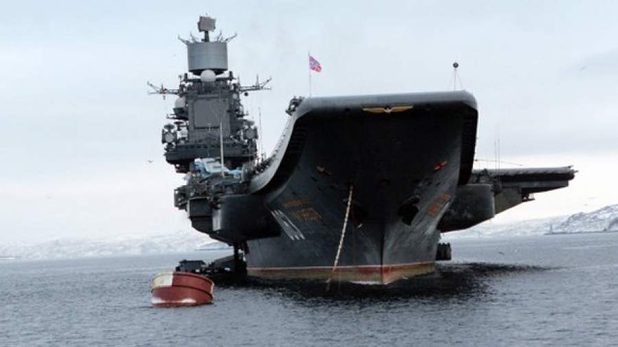 «Адмирал Кузнецов» вооружился новыми пожарными машинами
