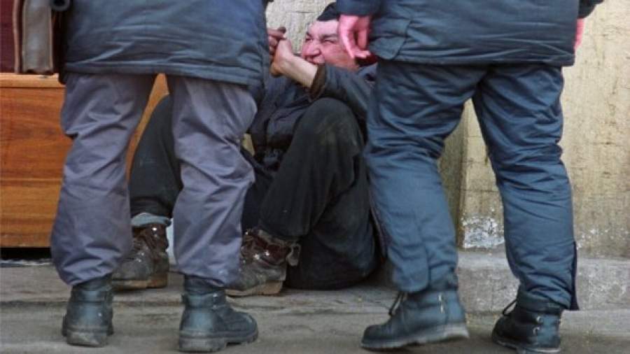 У бомжей снимут отпечатки пальцев прямо на улицах
