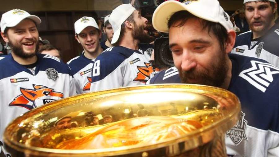 «После седьмой игры было море шампанского»