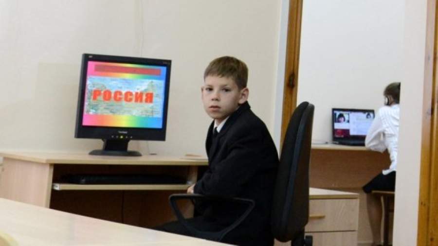 Задачу воспитания патриотизма правительство решит играючи
