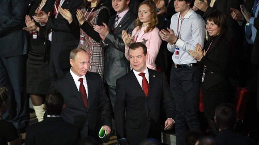 Владимира Путина выдвинули в президенты