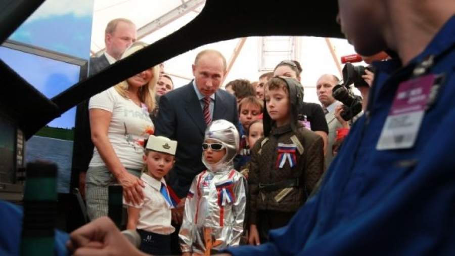 Путин освоил космический аппарат