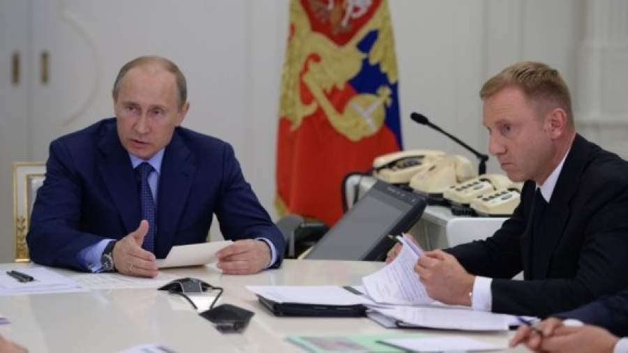 Фурсенко пообещал защищать Ливанова всеми способами