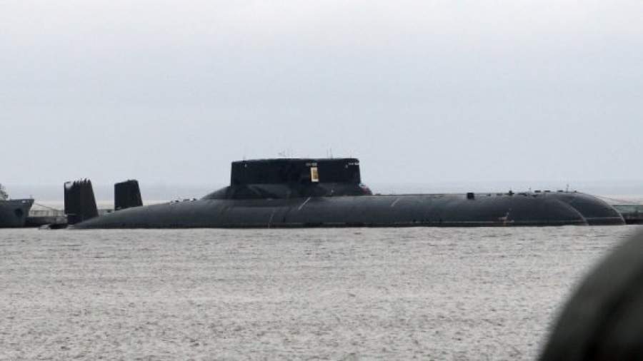 Подводные лодки научат пробивать лед в Арктике