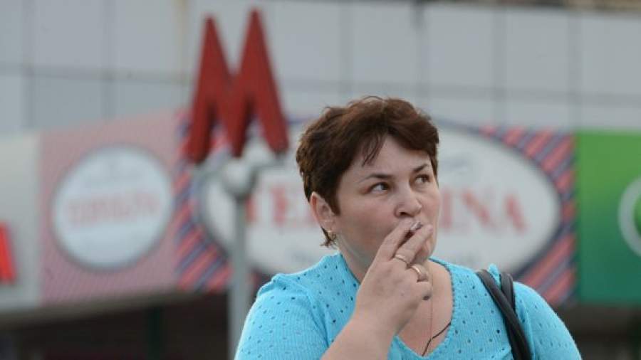 Фото курильщиков-нарушителей будут размещать на досках позора