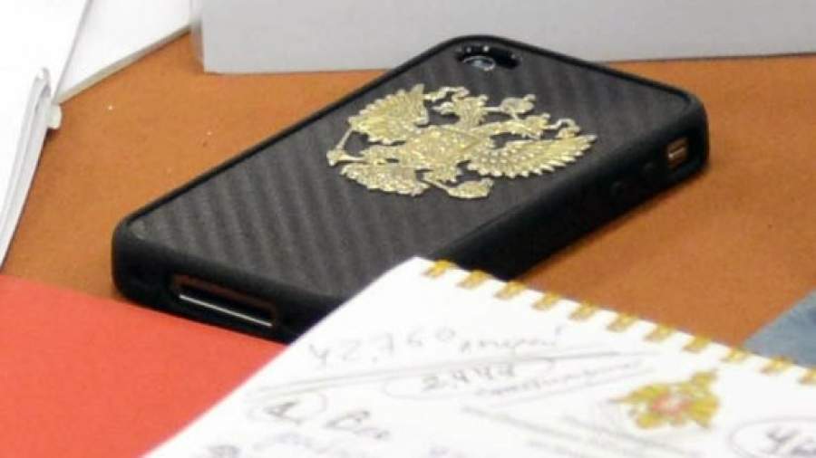 Чиновникам запретят пользоваться iPhone и другими смартфонами
