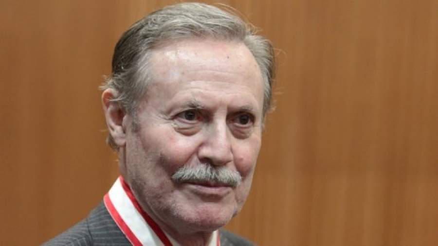 Юрий Соломин: «Буду сидеть в театре, пока что-нибудь не обвалится»