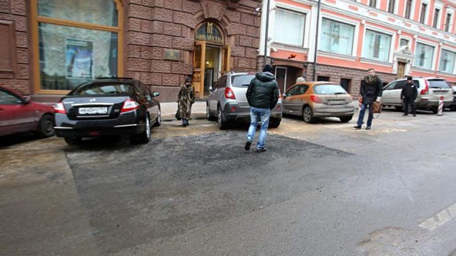 В провале грунта на Кузнецком Мосту виноватых не нашли