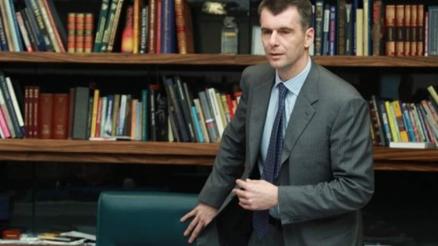 Прохоров обвинил Кремль в попытке захвата партии