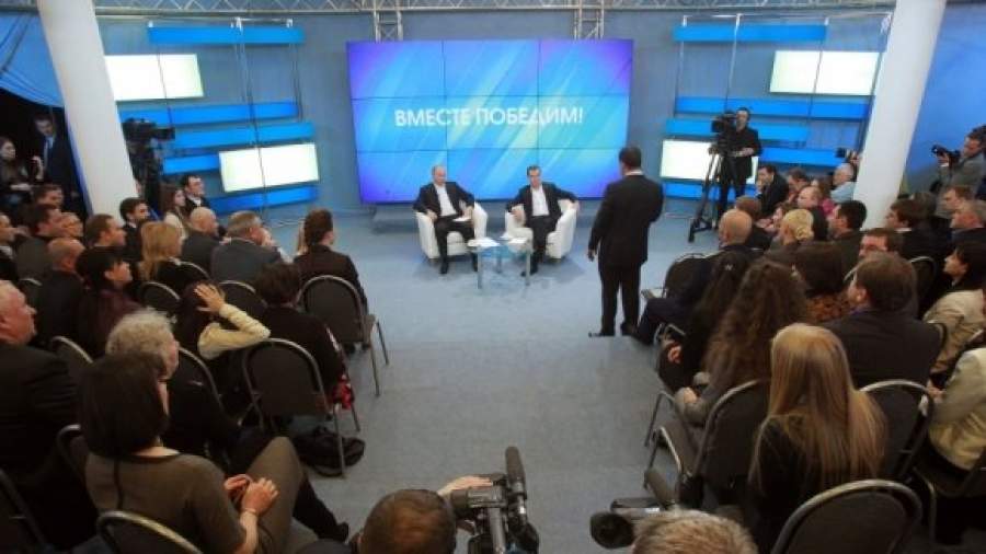 Путин и Медведев поделят сторонников после выборов