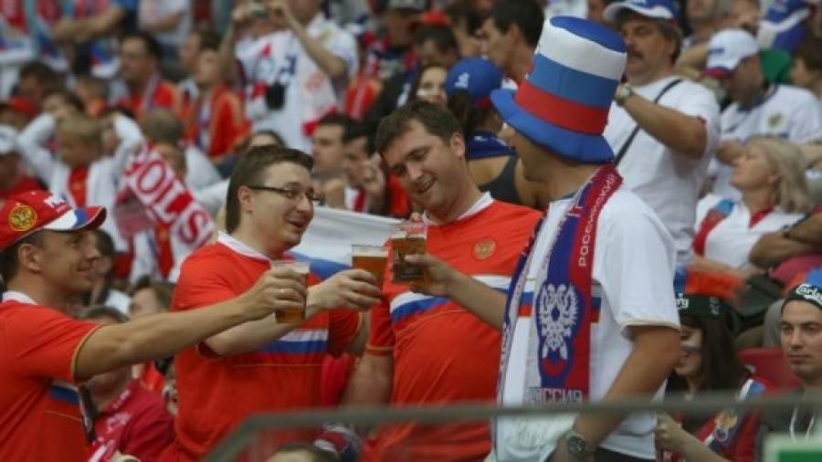 Госдума выступила против пива на российских стадионах
