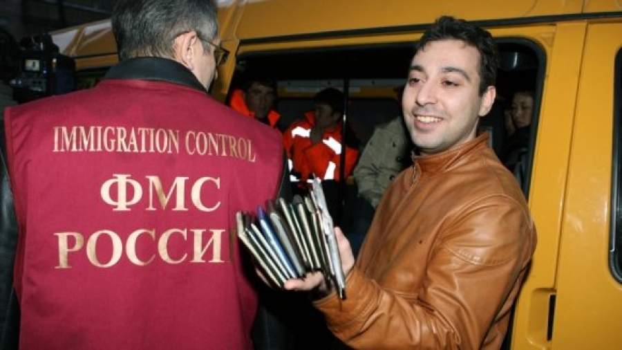 Таджикские рабочие задержались в Москве