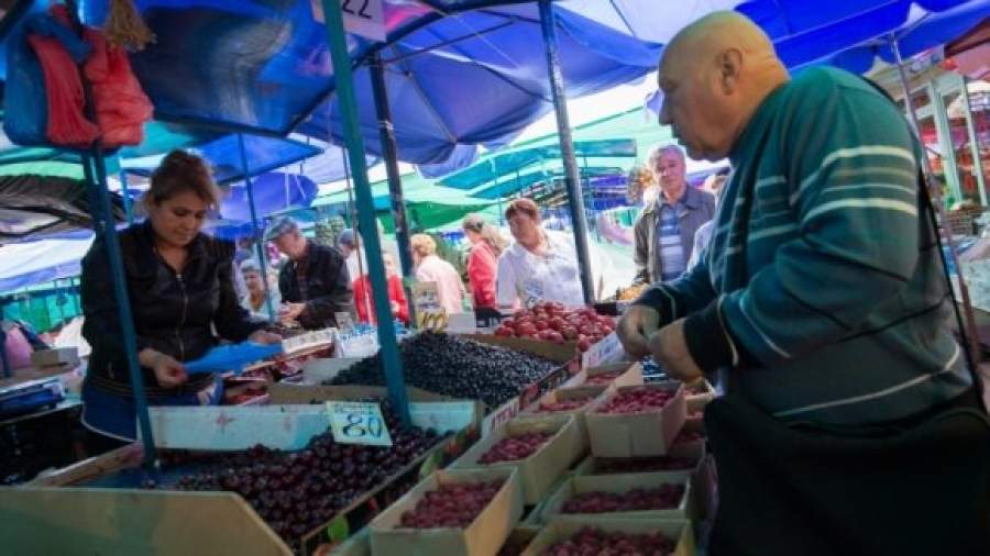 Госдума предлагает вернуть фермерам рынки