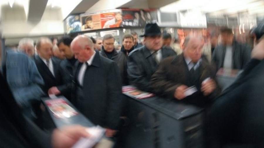 Столичное метро в выходные снова ждет столпотворение