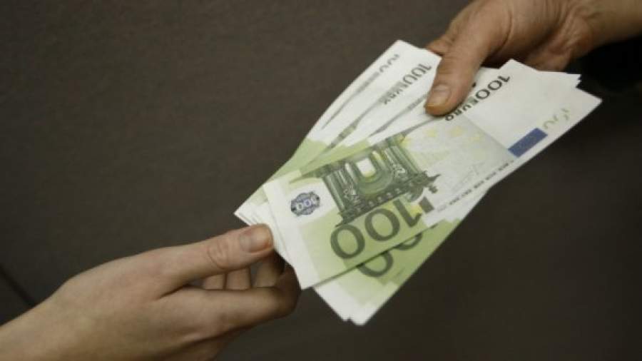 НКО разрешат брать зарубежные деньги, но не у всех