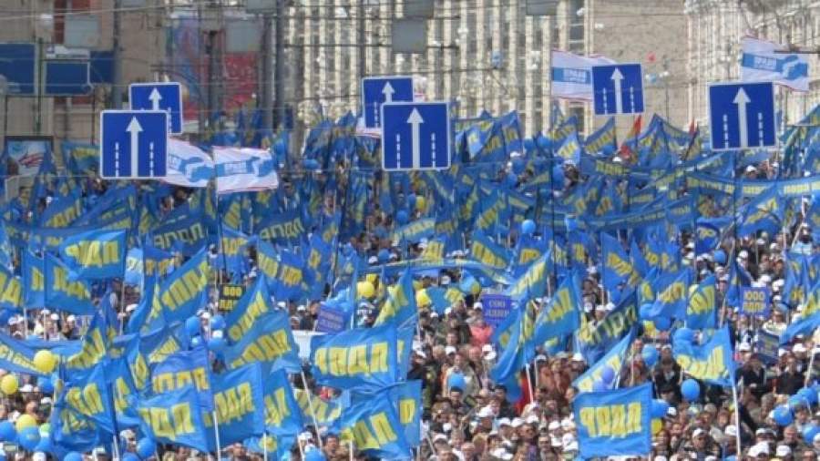 В Госдуме предлагают поднять МРОТ до 16 тыс. рублей в месяц