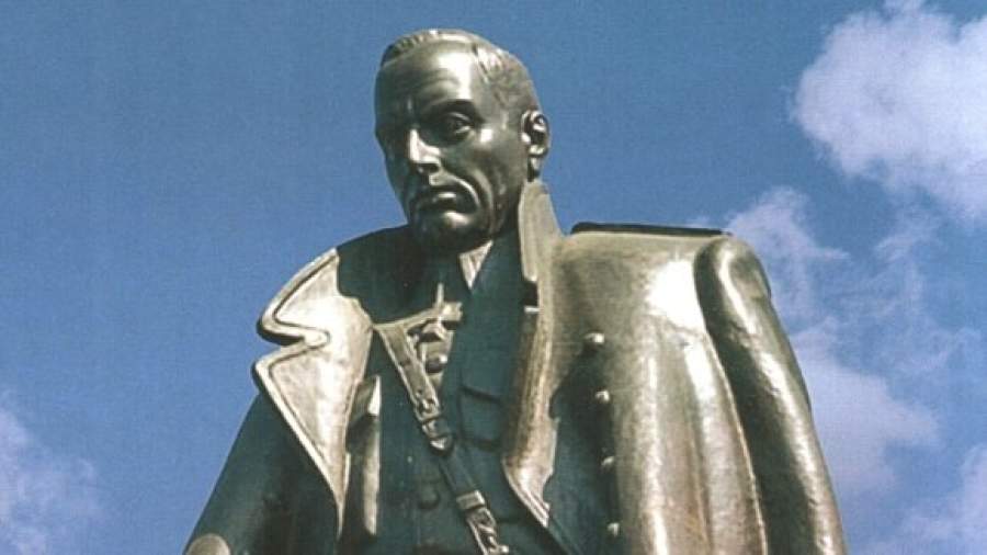 В Севастополе установят памятник Колчаку