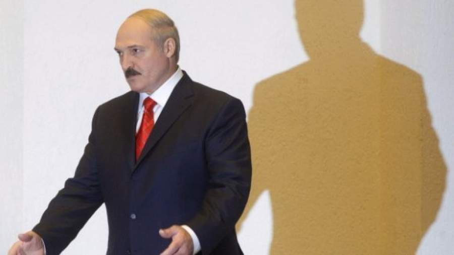 Евросоюз толкает Лукашенко в объятия России