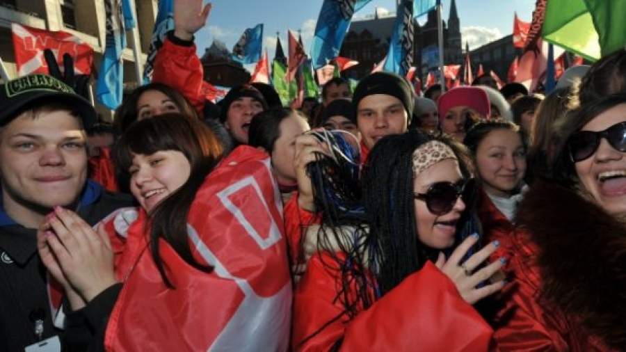 «Наши» и Народный фронт выйдут на Манежную