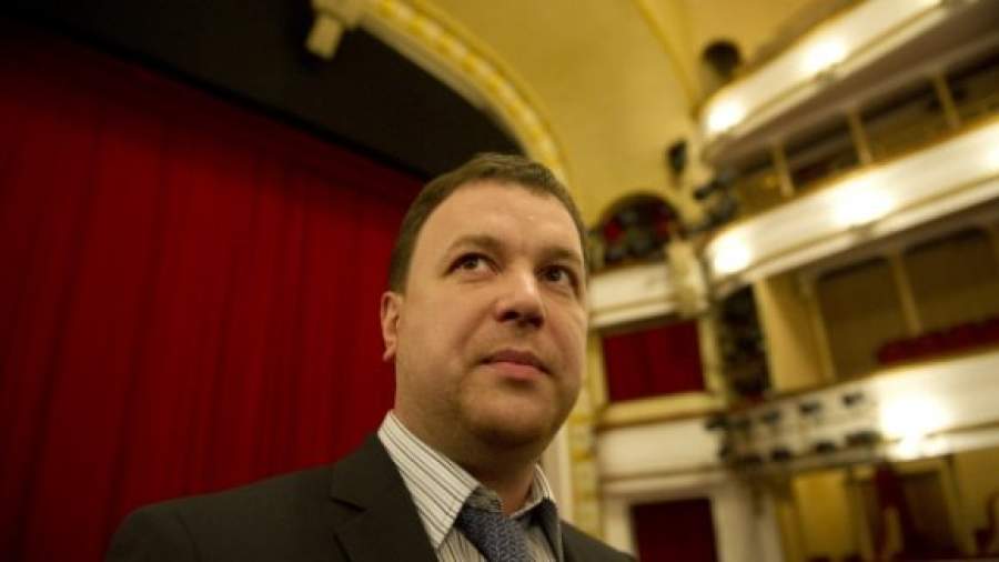 Театр Маяковского познакомился с Леонидом Ошариным