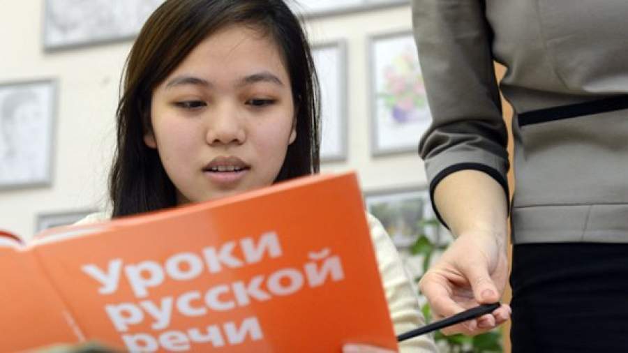 Экзамены для мигрантов разработают в будущем году