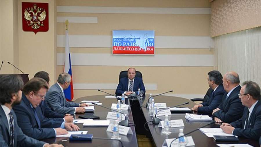 Глава Минвостокразвития теряет кадры