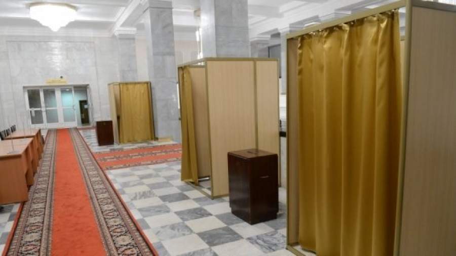 Кремль призывает губернаторов на выборах не прикрываться Москвой