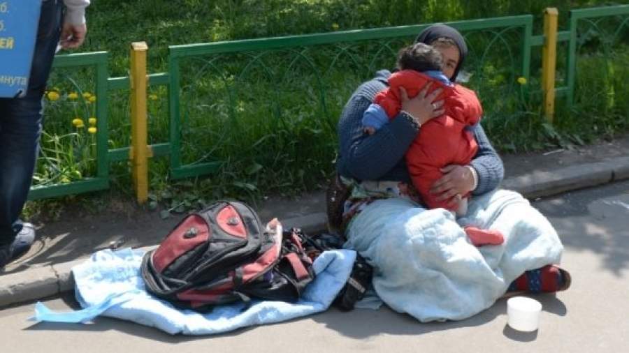 За использование малолетних детей попрошайкам будут давать срок