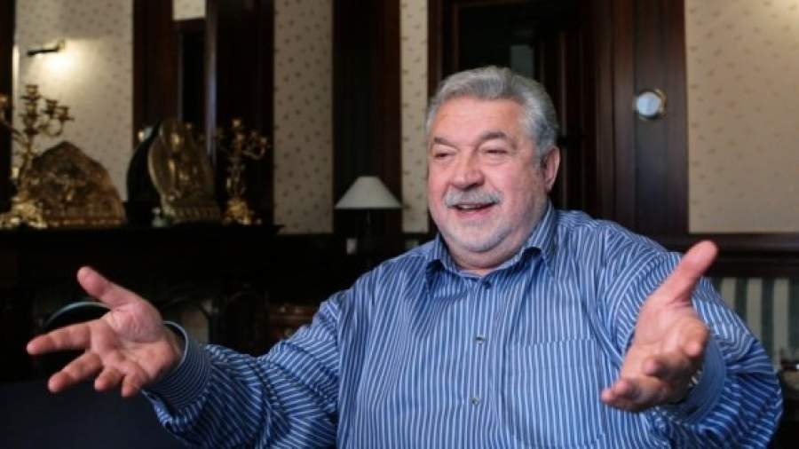 «Предлагаю ввести КВН в школах — как факультатив»