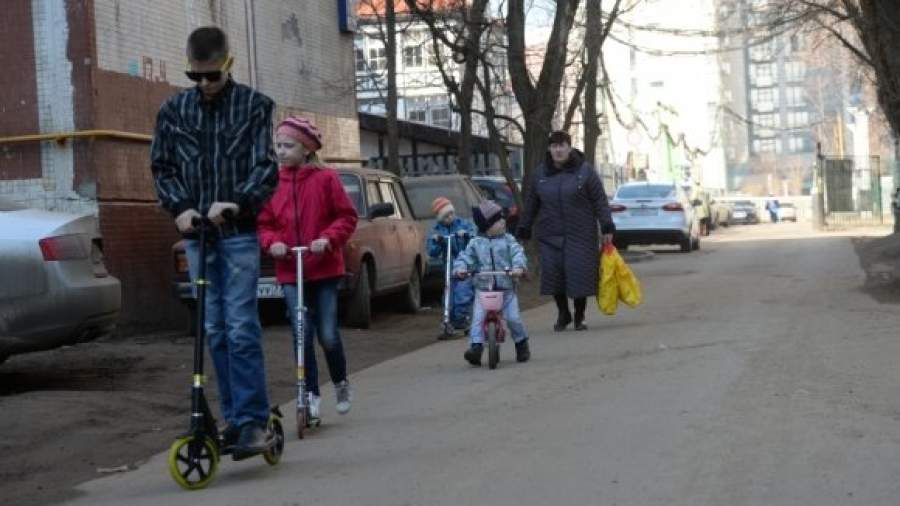 Земли многодетных семей предлагают отдать девелоперам в обмен на жилье