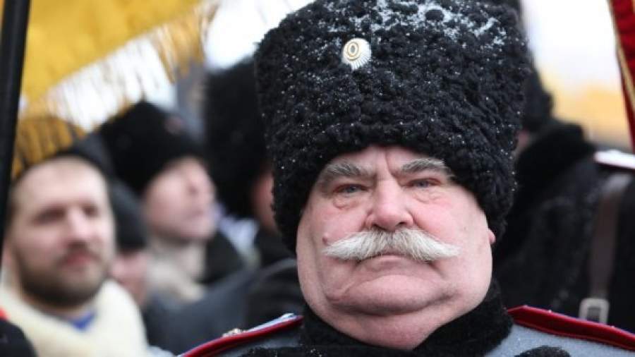 Казаки проверят качество бензина на столичных заправках