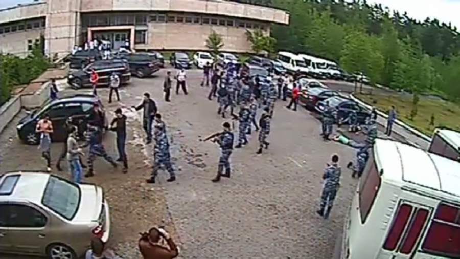 После драки у «Европейского» студентов-чеченцев попросили уехать из Москвы