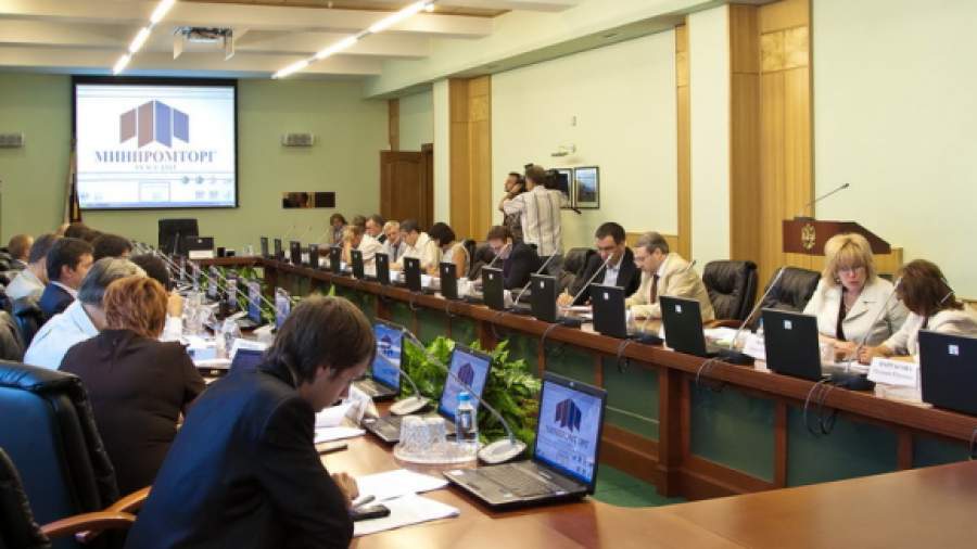 «Ростехнологии», ОАК, ОСК и «Уралвагонзавод» выведут на биржу