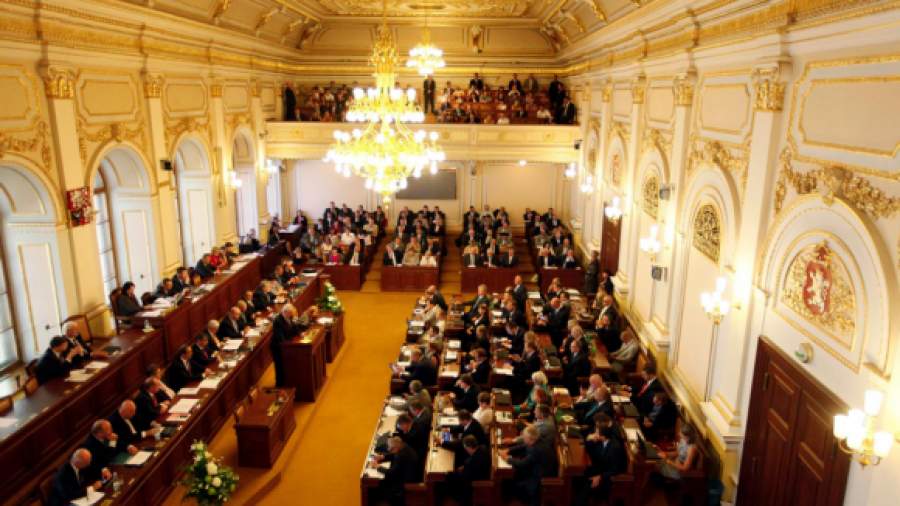 Парламент Чехии приготовился к самороспуску