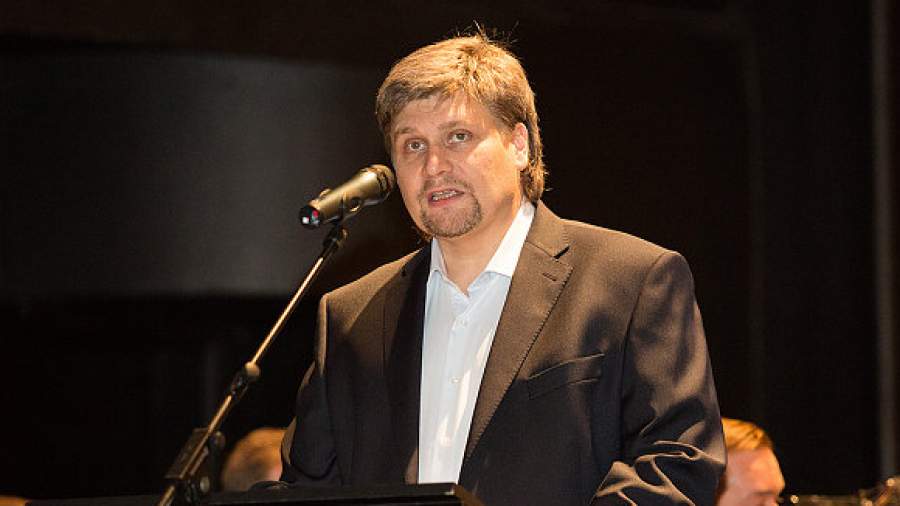 «В апреле Юрий Любимов приступит к репетициям «Школы жен»
