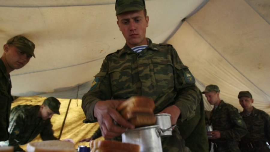 На Минобороны подали жалобу за сухпайки