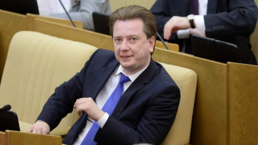 Бурматов обвиняет в плагиате чиновников Минобрнауки
