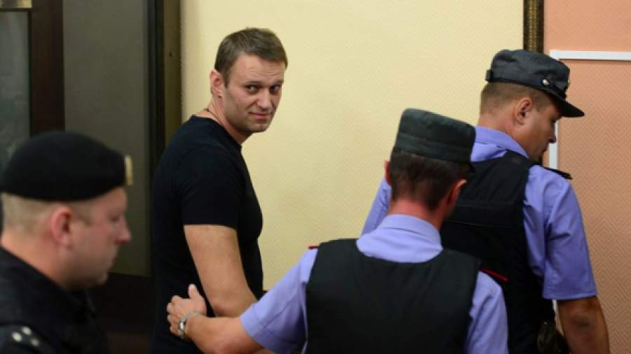 Дело Навального обсудят в Общественной палате