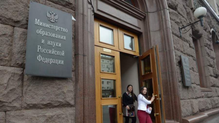 Школы сохранят финансирование с помощью двоечников