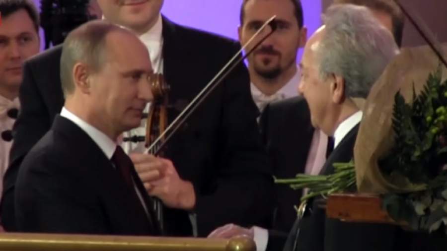 Путин поздравил маэстро Темирканова с юбилеем
